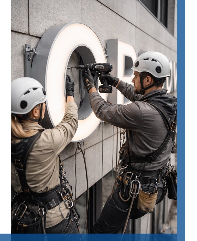 Монтаж световых букв в Сестрорецке от 3075 р. под ключ ВЫСОТНИК-Сст